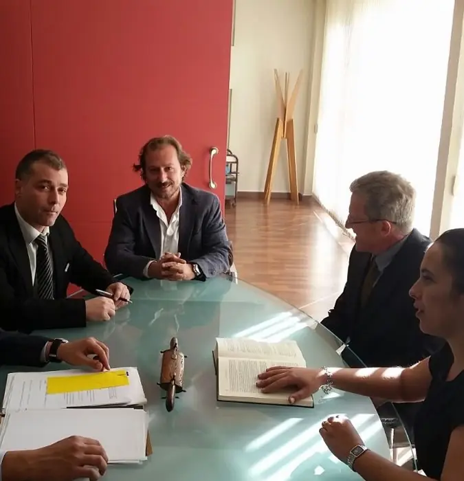 Lawyers in Benissa 4 The lawyers of Tomas Ballestero Lawyers in a meeting